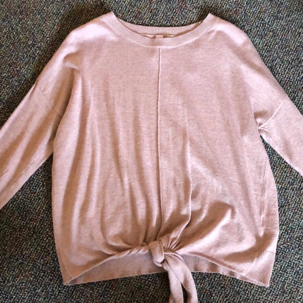 Pink crewneck tie up sweater